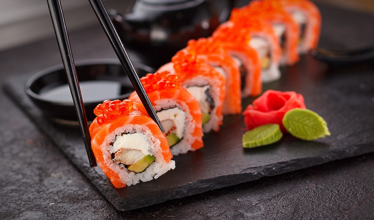 Unveiling the Mystery: Sushi vs. Sashimi
